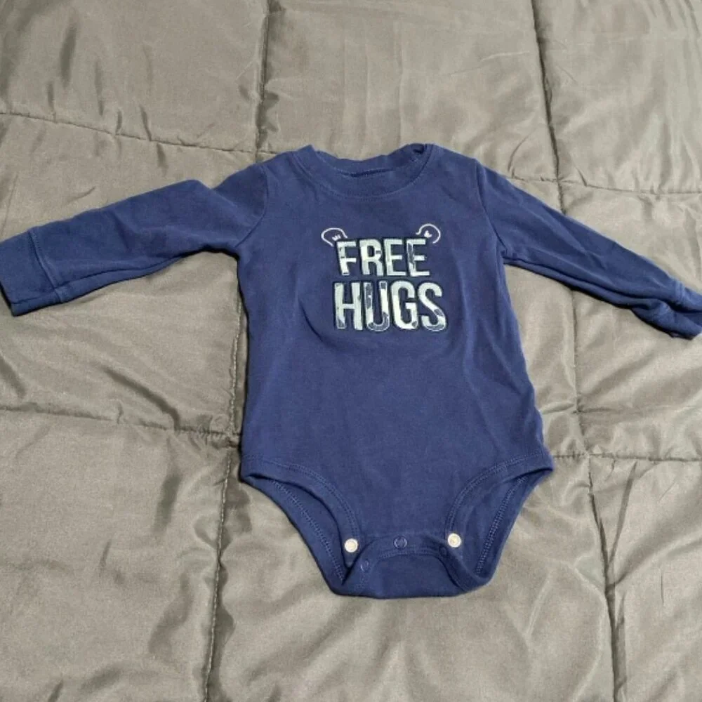 Free Hugs Baby Outfit